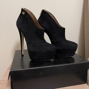 Carmen Steffens shoes